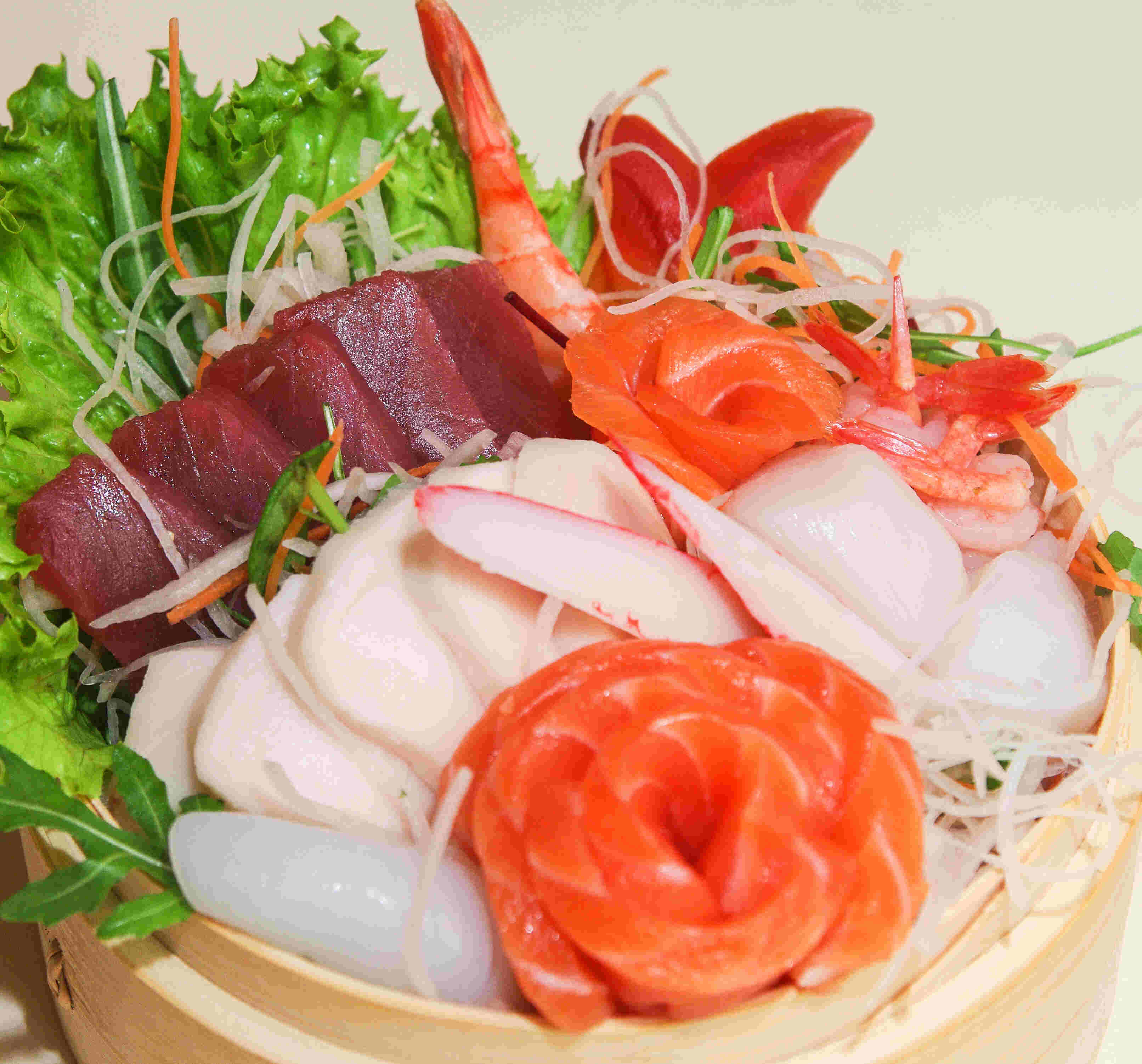 OMELYs SASHIMI